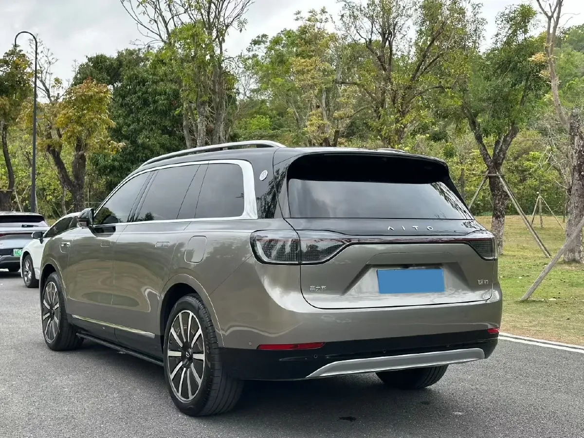 2024 AITO AITO M9 1.5T 152HP L4 REEV 42KWH,autocango,china used car exporter,china ev exporter,chinese used car exporter,chinese used ev exporter