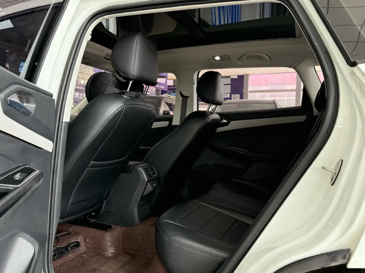 2024 Jetta VS7 1.4T 150HP L4 5MT,autocango,china used car exporter,china ev exporter,chinese used car exporter,chinese used ev exporter