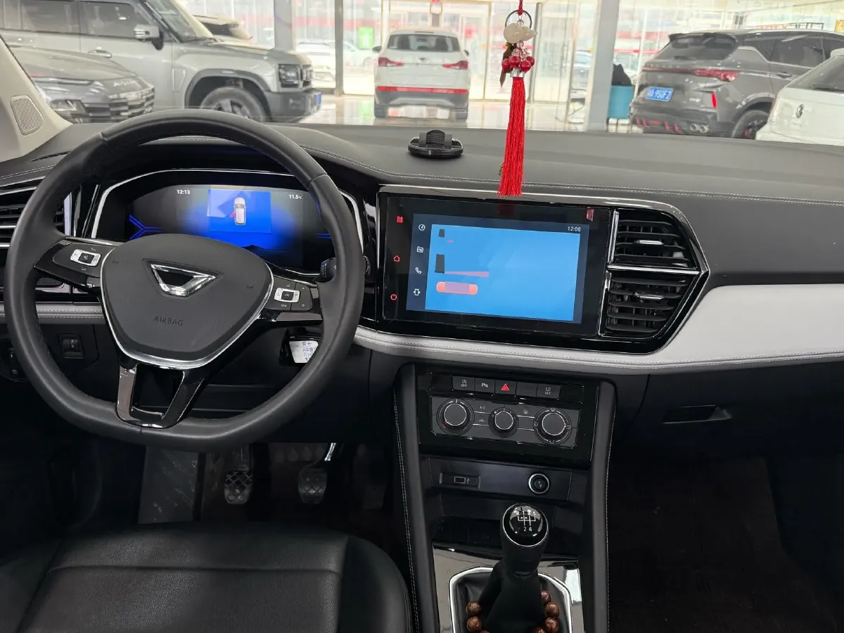 2024 Jetta VS7 1.4T 150HP L4 5MT,autocango,china used car exporter,china ev exporter,chinese used car exporter,chinese used ev exporter