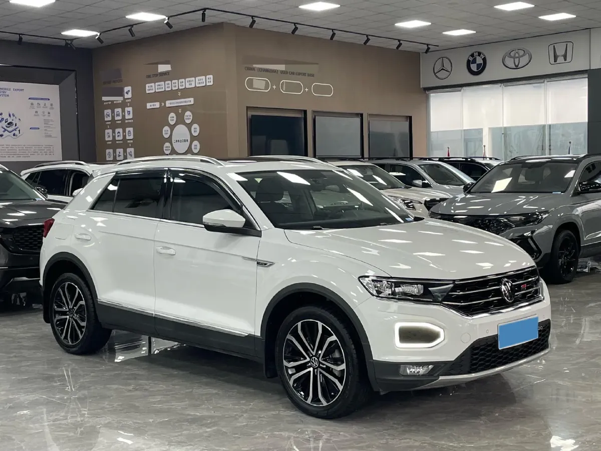 2022 Volkswagen T-Roc 1.4T 150HP L4 7DCT,autocango,china used car exporter,china ev exporter,chinese used car exporter,chinese used ev exporter