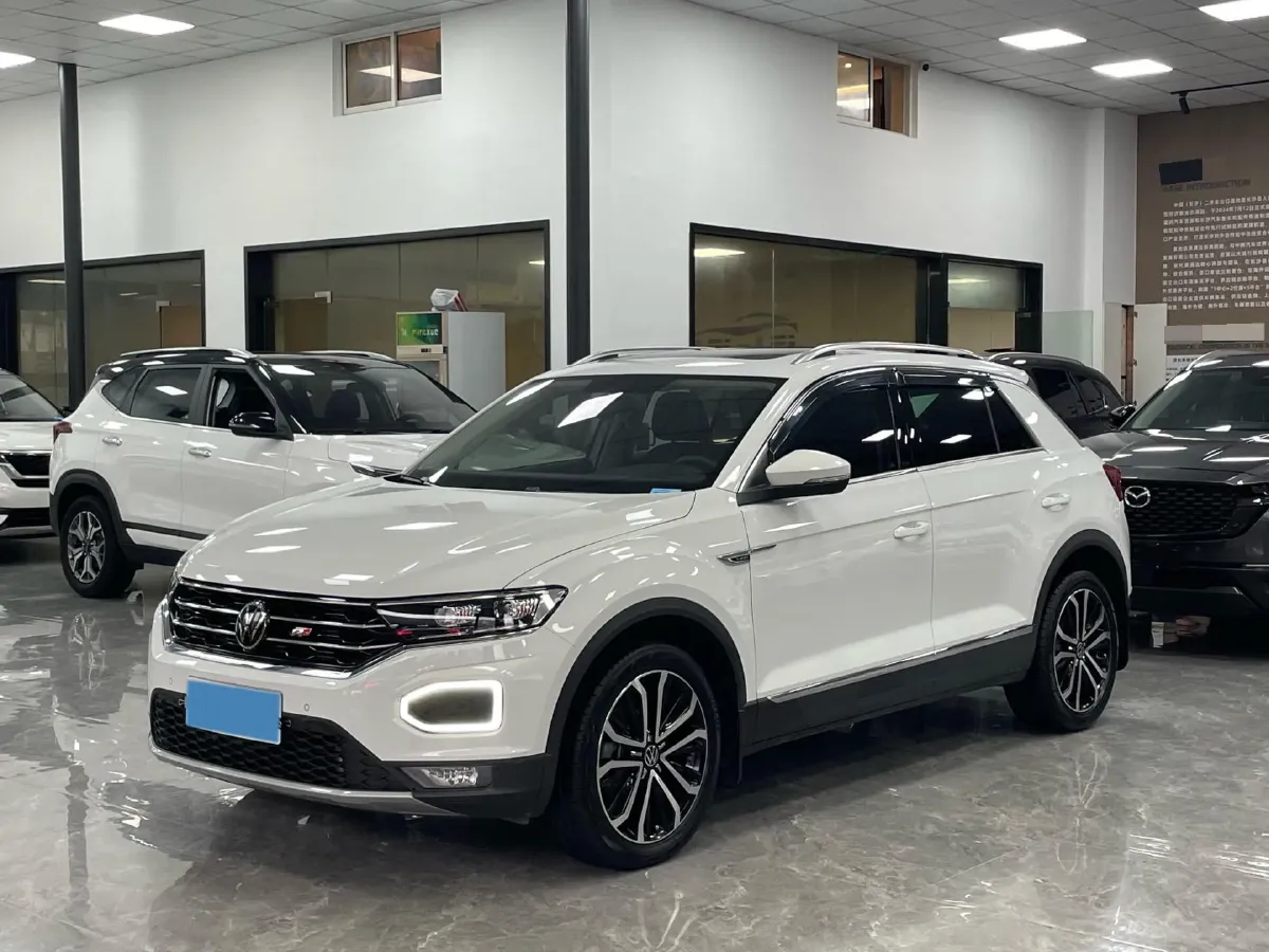 2022 Volkswagen T-Roc 1.4T 150HP L4 7DCT,autocango,china used car exporter,china ev exporter,chinese used car exporter,chinese used ev exporter