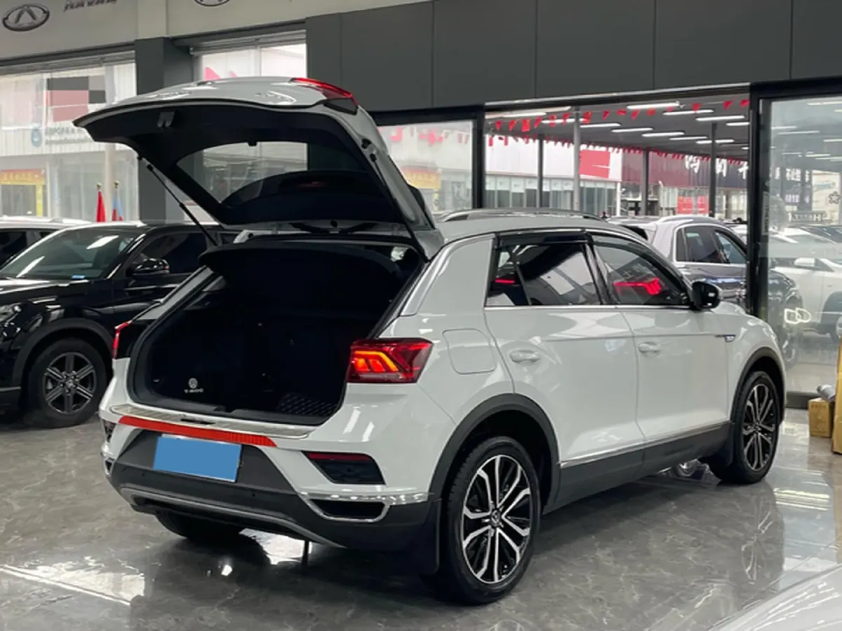 2022 Volkswagen T-Roc 1.4T 150HP L4 7DCT,autocango,china used car exporter,china ev exporter,chinese used car exporter,chinese used ev exporter