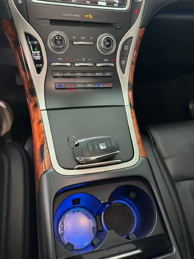 2018 Lincoln MKX 2.7T 340HP V6 6AT,autocango,china used car exporter,china ev exporter,chinese used car exporter,chinese used ev exporter