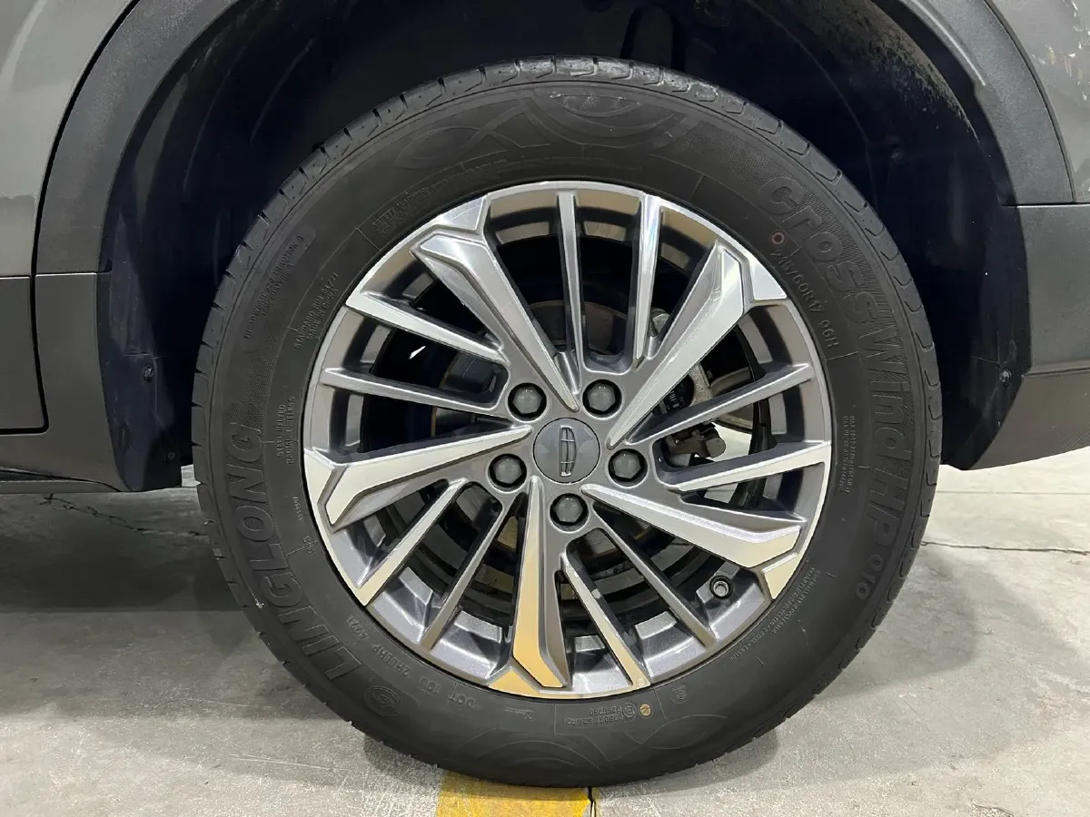 2021 Geely Coolray 1.4T 141HP L4 6MT,autocango,china used car exporter,china ev exporter,chinese used car exporter,chinese used ev exporter