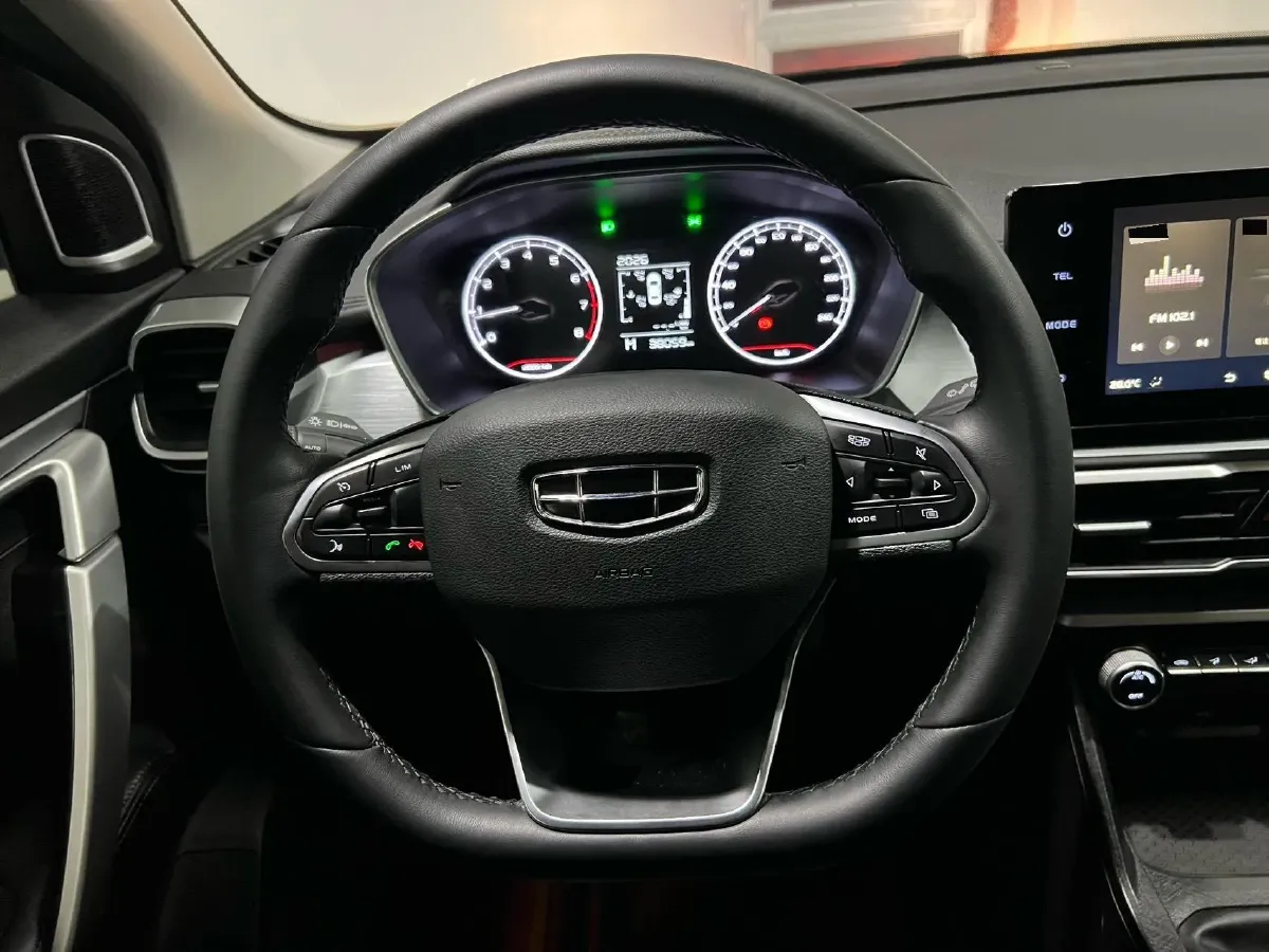 2021 Geely Coolray 1.4T 141HP L4 6MT,autocango,china used car exporter,china ev exporter,chinese used car exporter,chinese used ev exporter