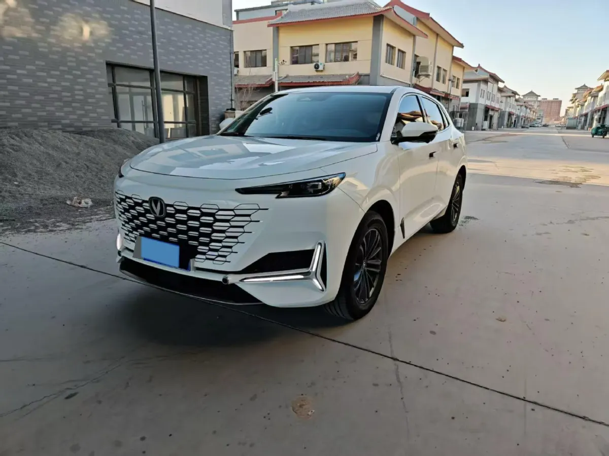 2024 ChangAn UNI-K 2.0T 233HP L4 8AT,autocango,china used car exporter,china ev exporter,chinese used car exporter,chinese used ev exporter