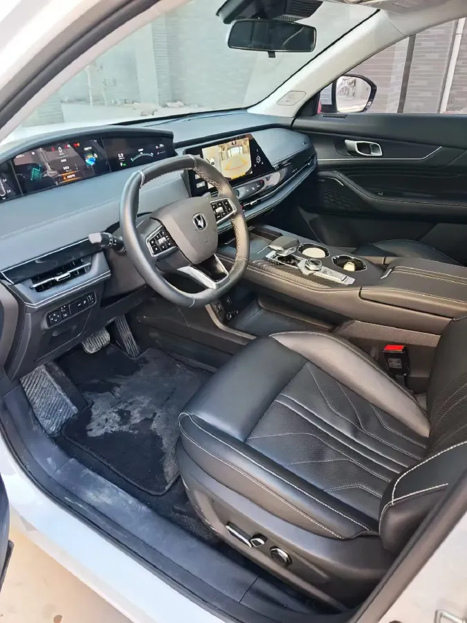 2024 ChangAn UNI-K 2.0T 233HP L4 8AT,autocango,china used car exporter,china ev exporter,chinese used car exporter,chinese used ev exporter