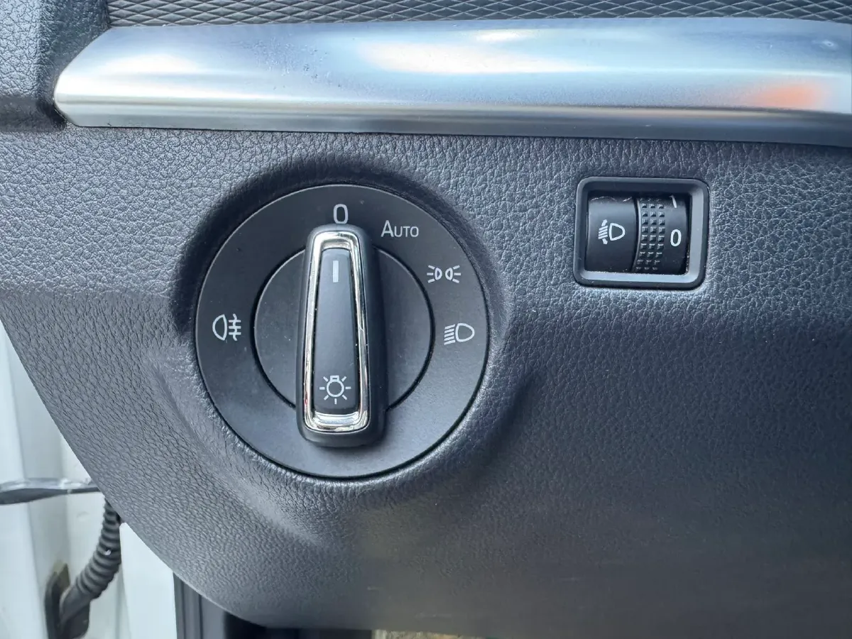 2022 Skoda Kamiq 1.5L 112HP L4 6AT,autocango,china used car exporter,china ev exporter,chinese used car exporter,chinese used ev exporter