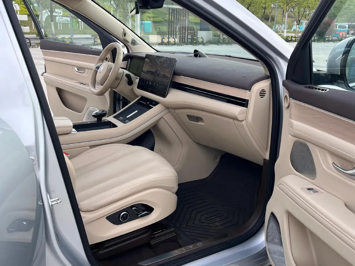 2024 AITO AITO M7 1.5T 152HP L4 REEV 38.5KWH,autocango,china used car exporter,china ev exporter,chinese used car exporter,chinese used ev exporter