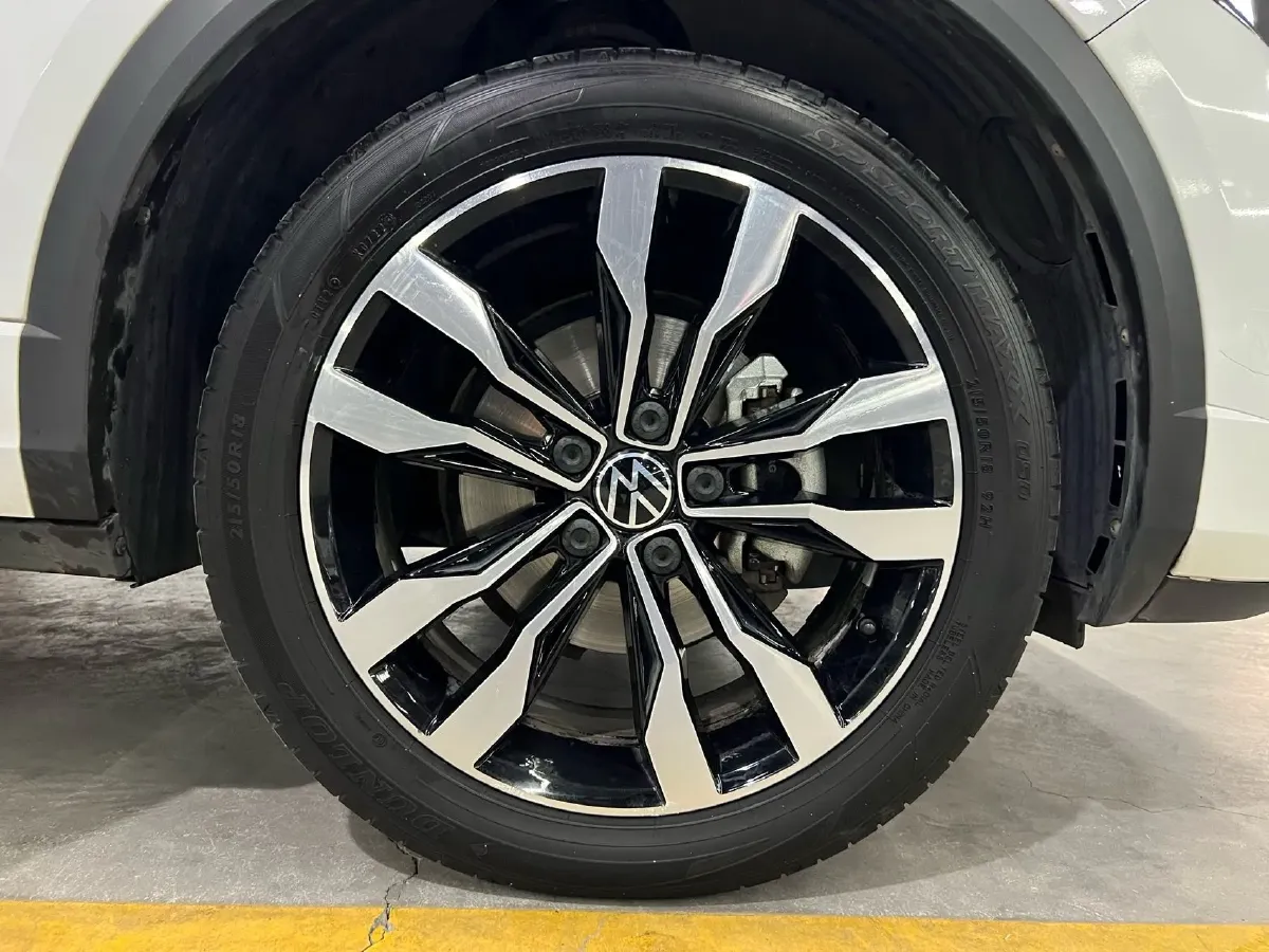 2022 Volkswagen T-Roc 1.4T 150HP L4 7DCT,autocango,china used car exporter,china ev exporter,chinese used car exporter,chinese used ev exporter