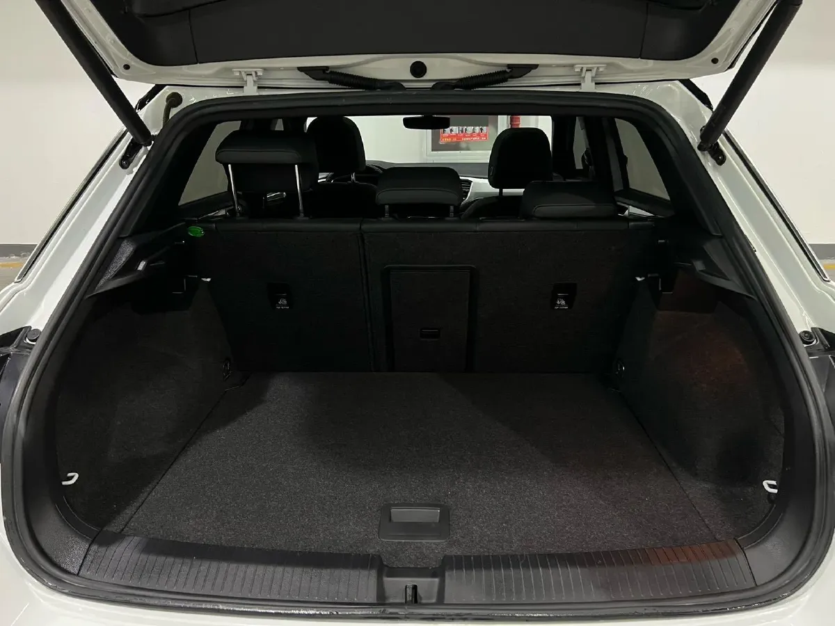 2022 Volkswagen T-Roc 1.4T 150HP L4 7DCT,autocango,china used car exporter,china ev exporter,chinese used car exporter,chinese used ev exporter