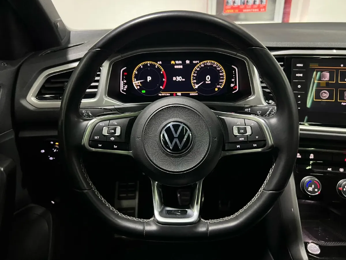 2022 Volkswagen T-Roc 1.4T 150HP L4 7DCT,autocango,china used car exporter,china ev exporter,chinese used car exporter,chinese used ev exporter