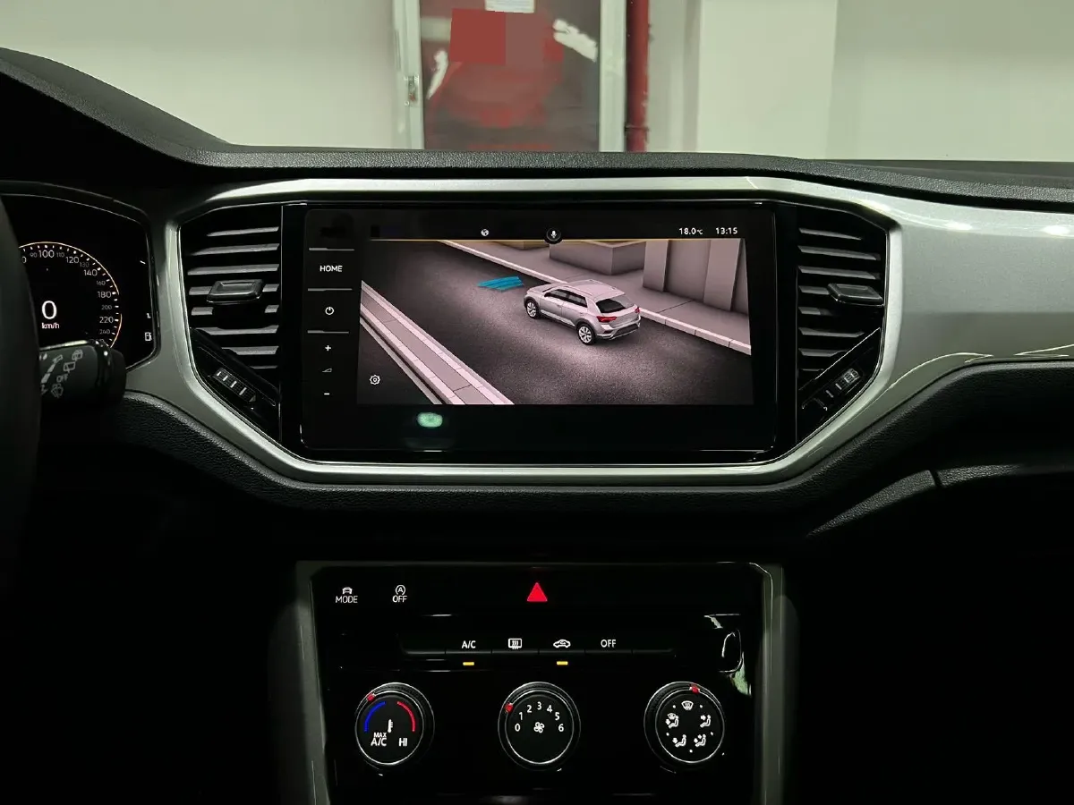 2022 Volkswagen T-Roc 1.4T 150HP L4 7DCT,autocango,china used car exporter,china ev exporter,chinese used car exporter,chinese used ev exporter