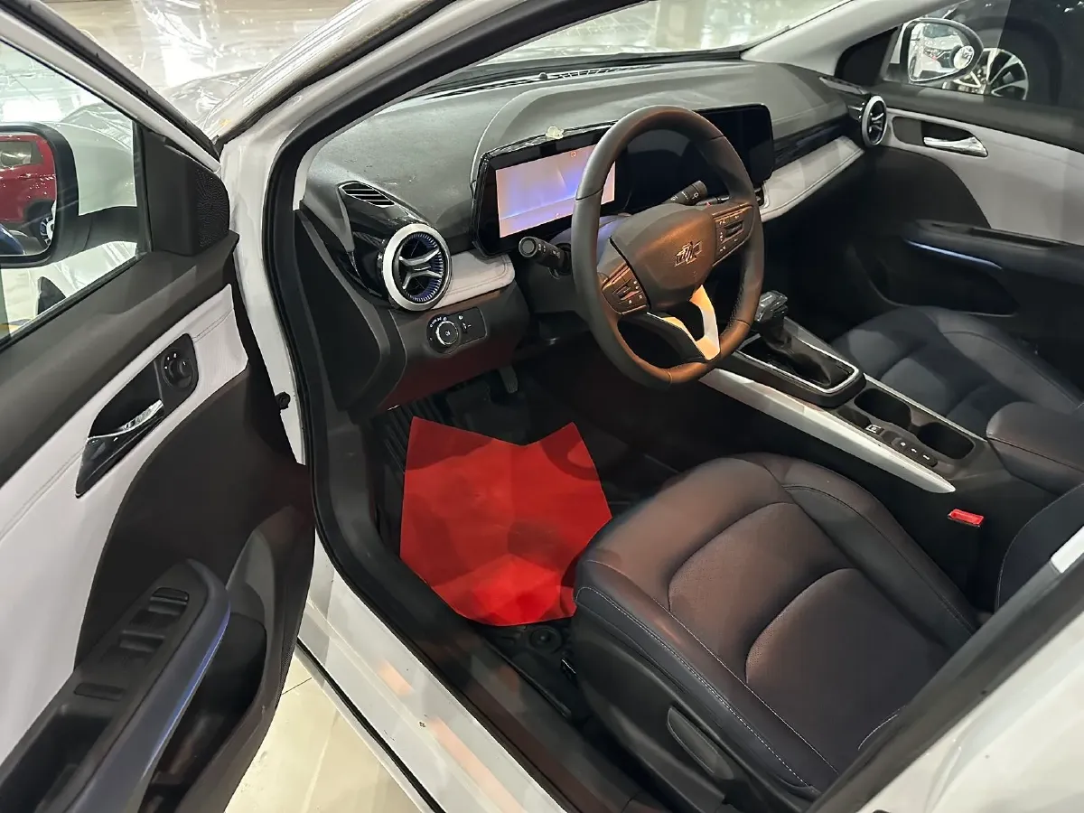 2023 Chevrolet Monza 1.5L 113HP L4 6DCT,autocango,china used car exporter,china ev exporter,chinese used car exporter,chinese used ev exporter