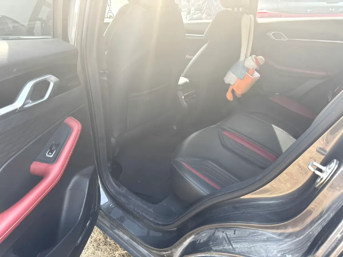 2022 Geely Coolray 1.5T 181HP L4 7DCT,autocango,china used car exporter,china ev exporter,chinese used car exporter,chinese used ev exporter