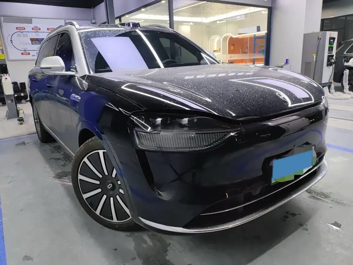 2025 AITO AITO M9 REEV 160HP REEV 52KWH,autocango,china used car exporter,china ev exporter,chinese used car exporter,chinese used ev exporter