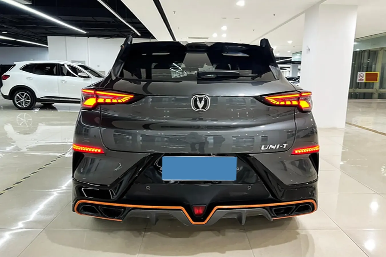 2021 ChangAn UNI-T 1.5T 180HP L4 7DCT,autocango,china used car exporter,china ev exporter,chinese used car exporter,chinese used ev exporter