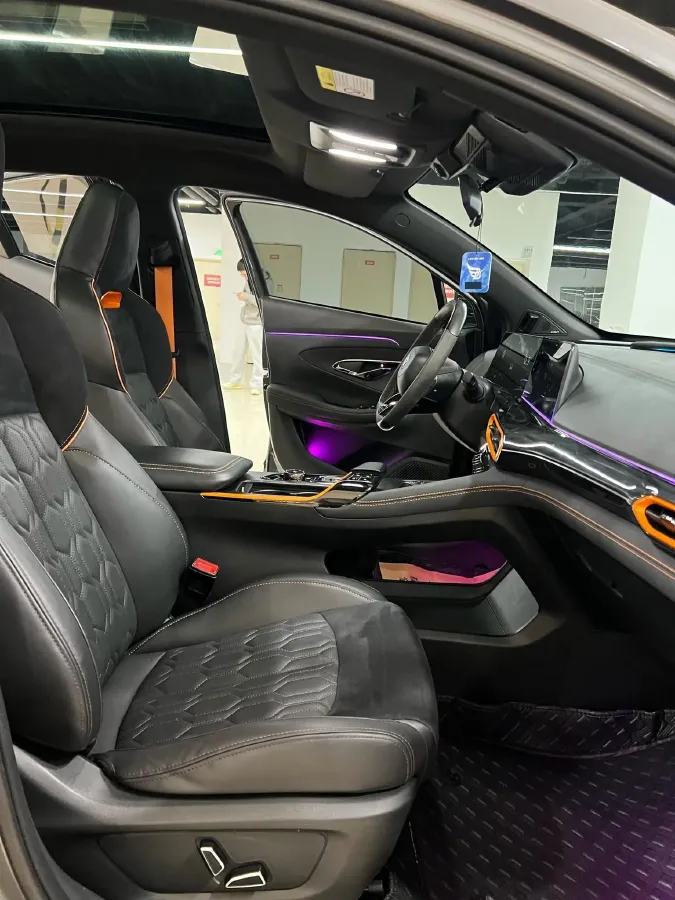 2021 ChangAn UNI-T 1.5T 180HP L4 7DCT,autocango,china used car exporter,china ev exporter,chinese used car exporter,chinese used ev exporter