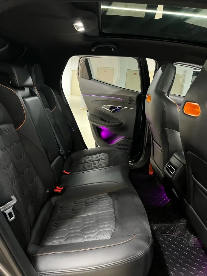 2021 ChangAn UNI-T 1.5T 180HP L4 7DCT,autocango,china used car exporter,china ev exporter,chinese used car exporter,chinese used ev exporter