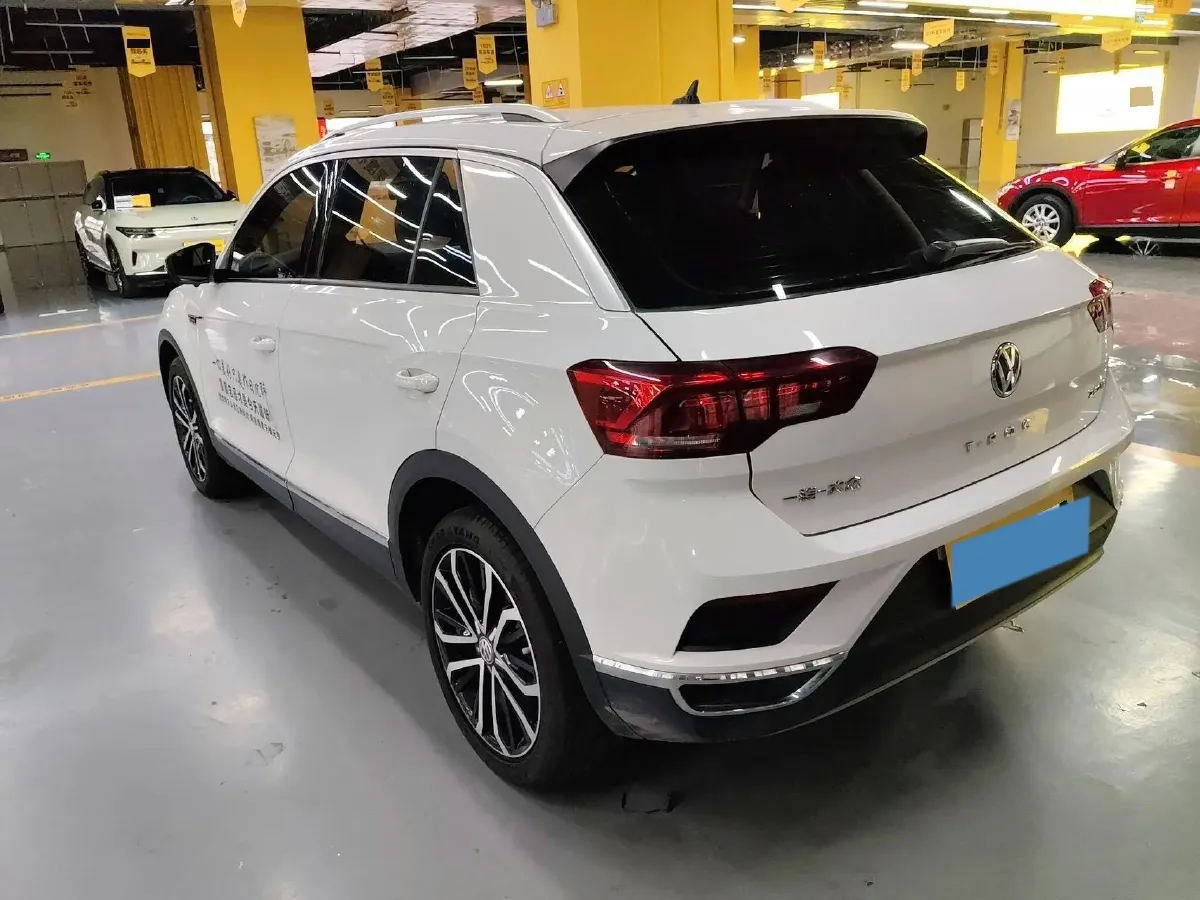 2020 Volkswagen T-Roc 1.4T 150HP L4 7DCT,autocango,china used car exporter,china ev exporter,chinese used car exporter,chinese used ev exporter