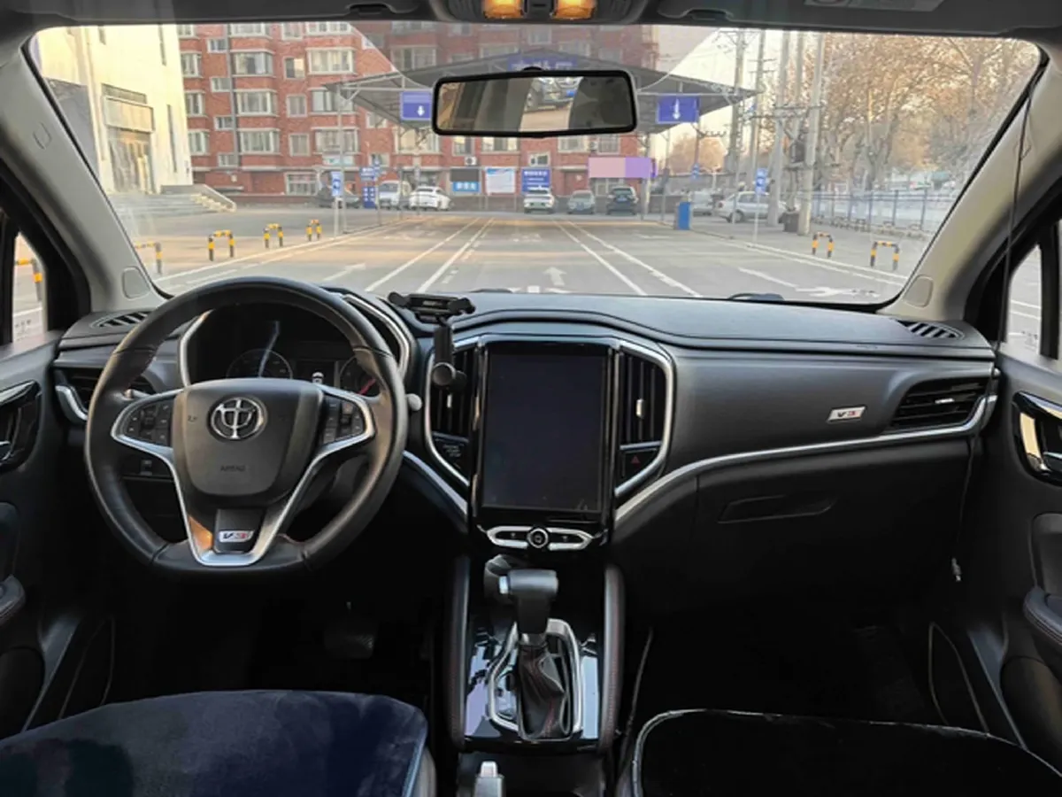 2017 Brilliance Auto V3 1.5L 112HP L4 5AT,autocango,china used car exporter,china ev exporter,chinese used car exporter,chinese used ev exporter