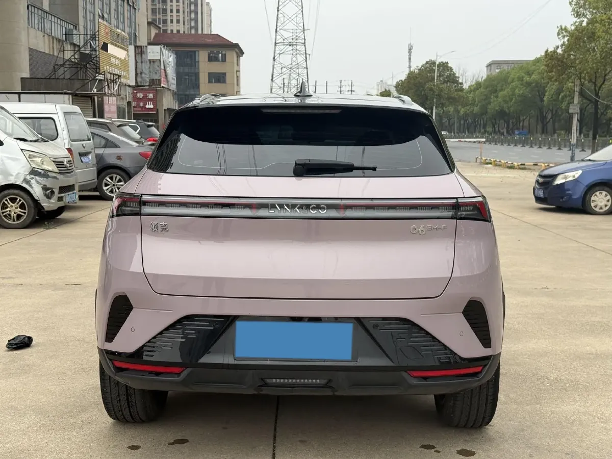 2023 LYNK&CO 06 EM-P 1.5L 120HP L4 3DHT PHEV 19.09KWH,autocango,china used car exporter,china ev exporter,chinese used car exporter,chinese used ev exporter