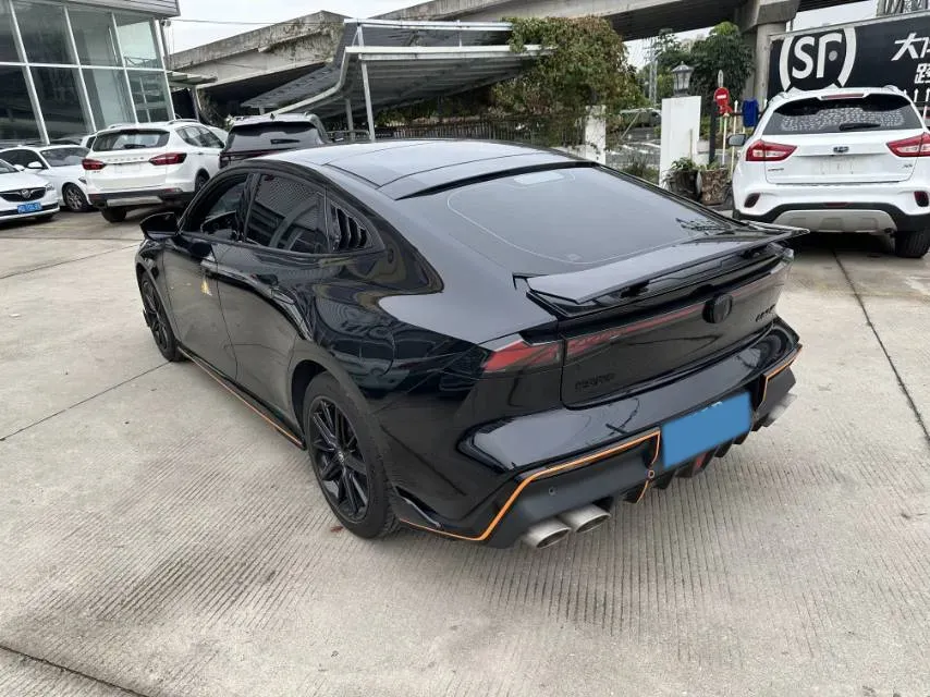 2023 ChangAn UNI-V 2.0T 233HP L4 8AT,autocango,china used car exporter,china ev exporter,chinese used car exporter,chinese used ev exporter