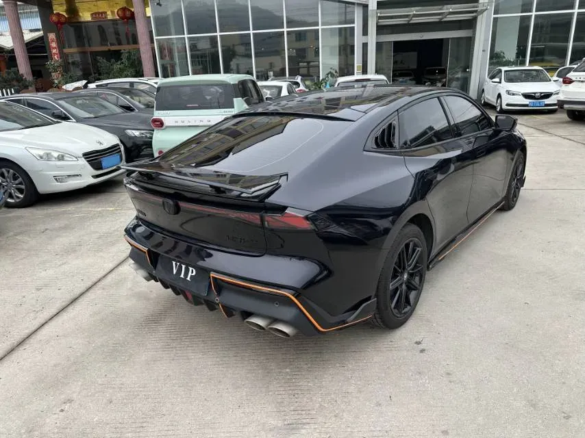 2023 ChangAn UNI-V 2.0T 233HP L4 8AT,autocango,china used car exporter,china ev exporter,chinese used car exporter,chinese used ev exporter