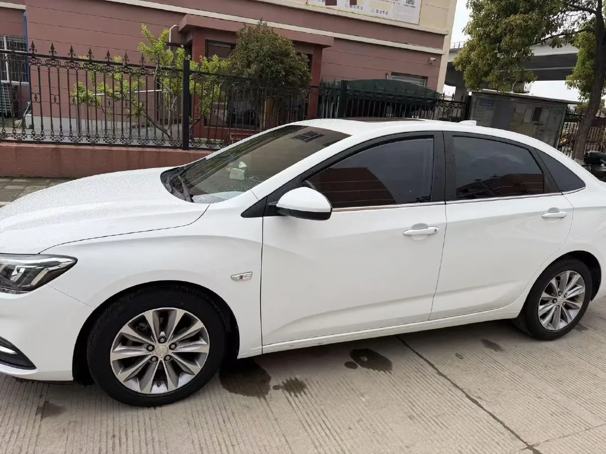 2020 Chevrolet Monza 1.5L 113HP L4 6AT,autocango,china used car exporter,china ev exporter,chinese used car exporter,chinese used ev exporter