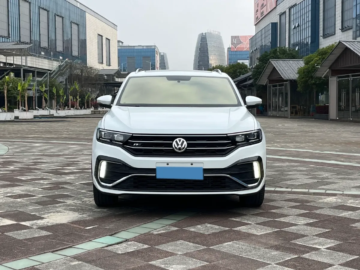 2020 Volkswagen T-Roc 1.4T 150HP L4 7DCT,autocango,china used car exporter,china ev exporter,chinese used car exporter,chinese used ev exporter