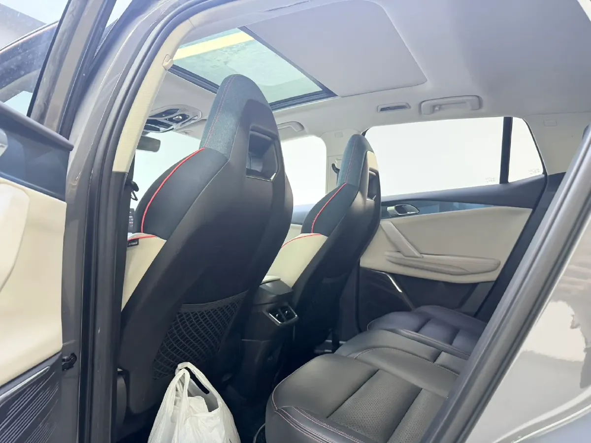 2020 LYNK&CO 06 1.5T 177HP L3 7DCT,autocango,china used car exporter,china ev exporter,chinese used car exporter,chinese used ev exporter