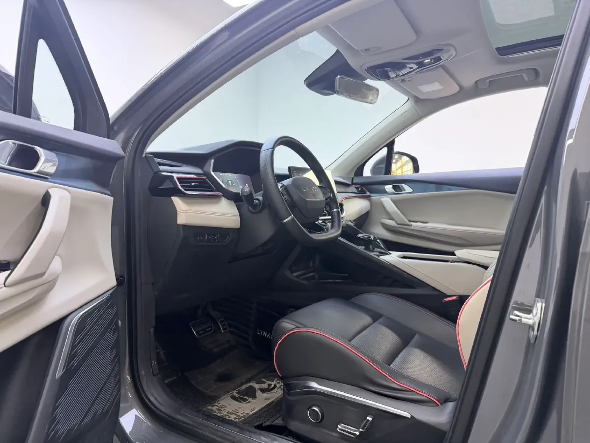 2020 LYNK&CO 06 1.5T 177HP L3 7DCT,autocango,china used car exporter,china ev exporter,chinese used car exporter,chinese used ev exporter