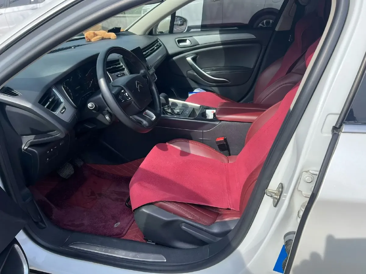 2017 Citroen C5 1.6T 167HP L4 6AT,autocango,china used car exporter,china ev exporter,chinese used car exporter,chinese used ev exporter