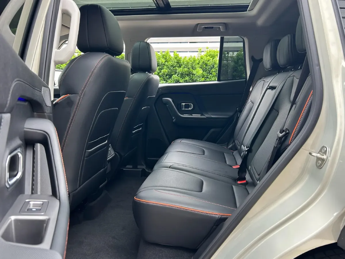 2025 Jetour Traveller 1.5T 184HP L4 7DCT,autocango,china used car exporter,china ev exporter,chinese used car exporter,chinese used ev exporter