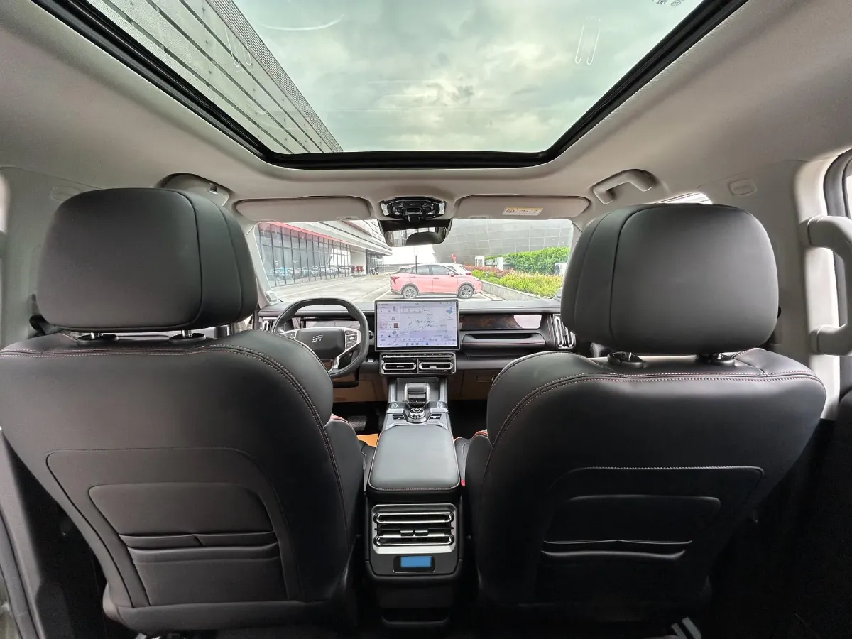 2025 Jetour Traveller 1.5T 184HP L4 7DCT,autocango,china used car exporter,china ev exporter,chinese used car exporter,chinese used ev exporter