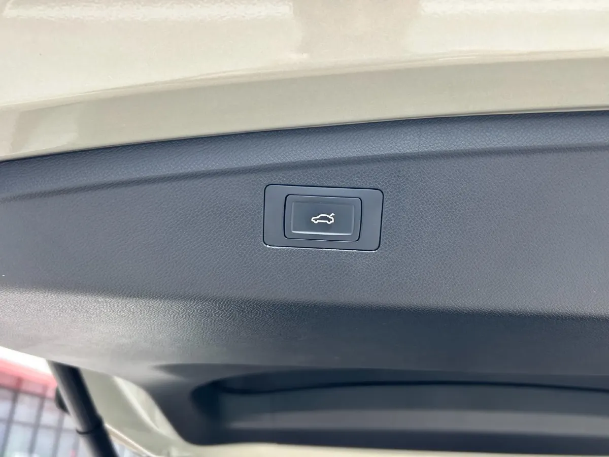 2025 Jetour Traveller 1.5T 184HP L4 7DCT,autocango,china used car exporter,china ev exporter,chinese used car exporter,chinese used ev exporter