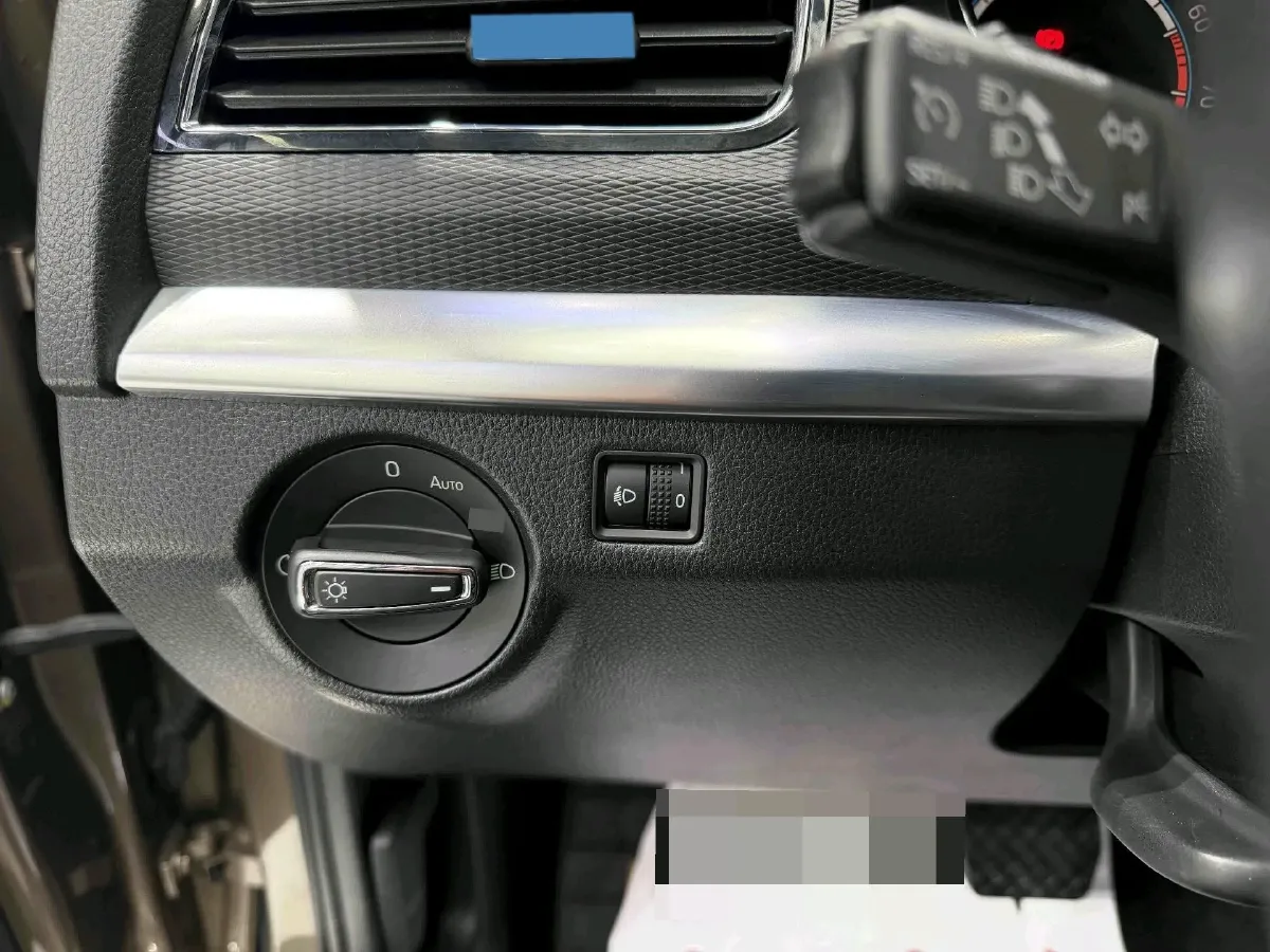 2022 Skoda Kamiq 1.5L 112HP L4 6AT,autocango,china used car exporter,china ev exporter,chinese used car exporter,chinese used ev exporter