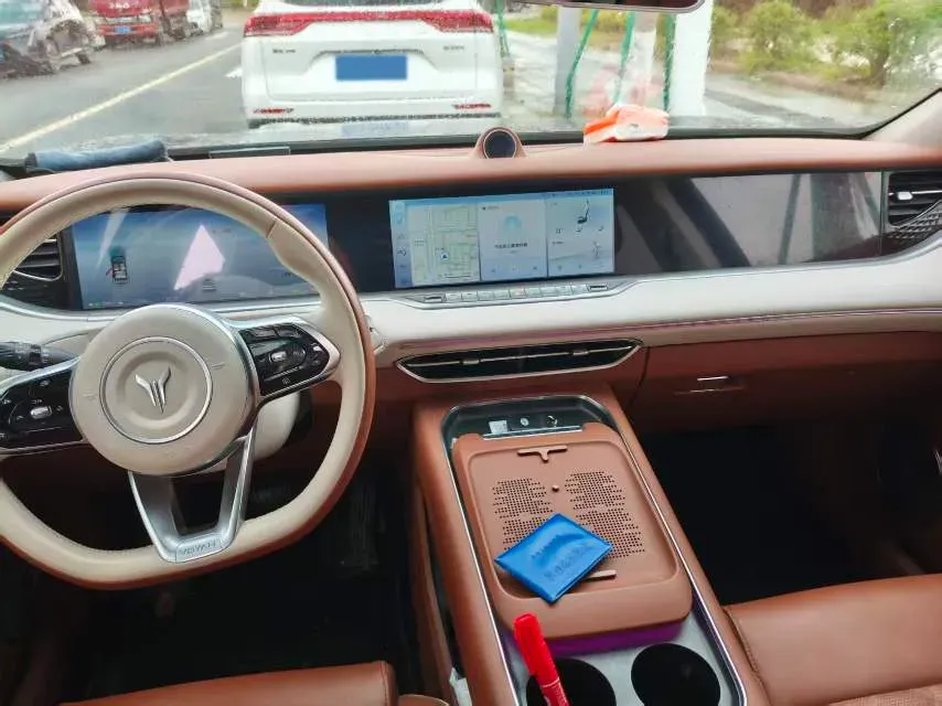 2024 Voyah FREE 1.5T 150HP L4 REEV 39.2KWH,autocango,china used car exporter,china ev exporter,chinese used car exporter,chinese used ev exporter