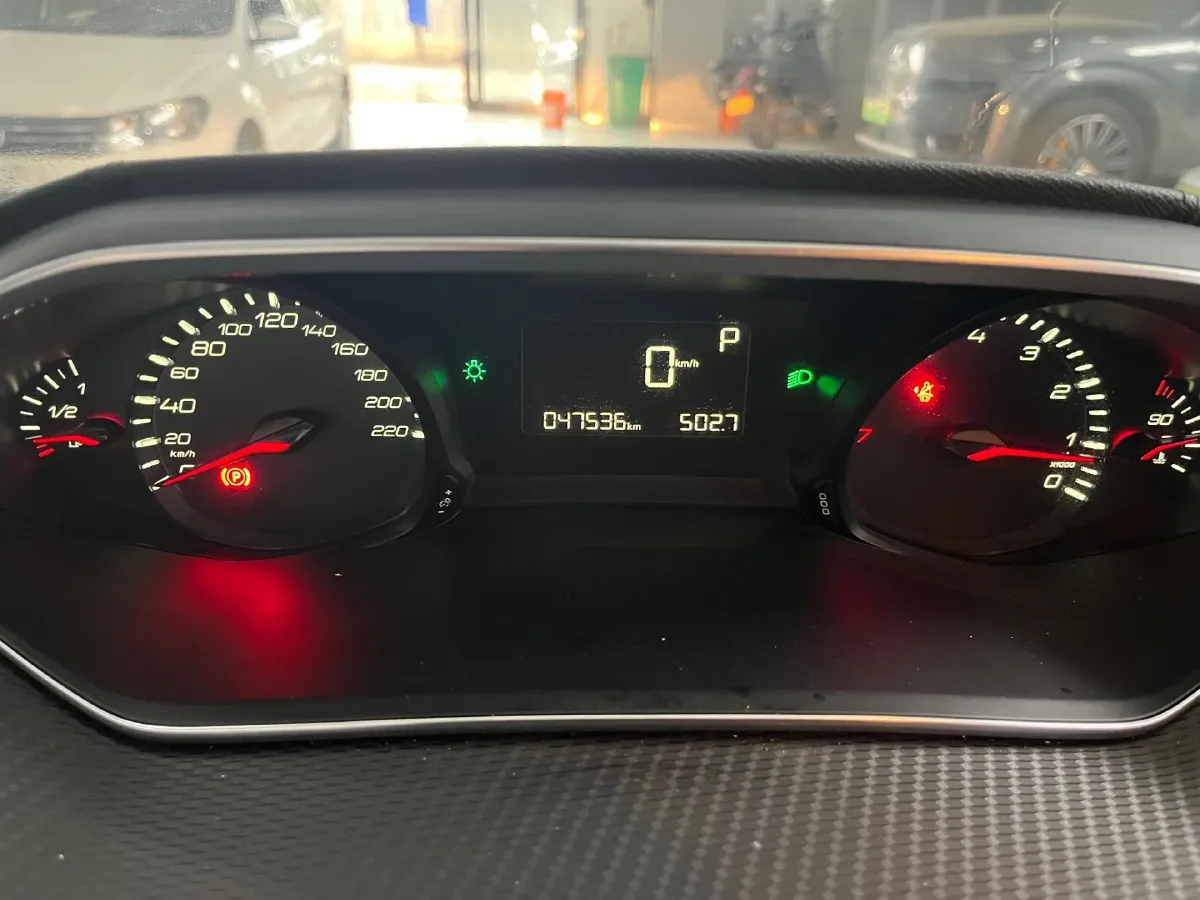 2016 Peugeot 308 1.6L 117HP L4 6AT,autocango,china used car exporter,china ev exporter,chinese used car exporter,chinese used ev exporter