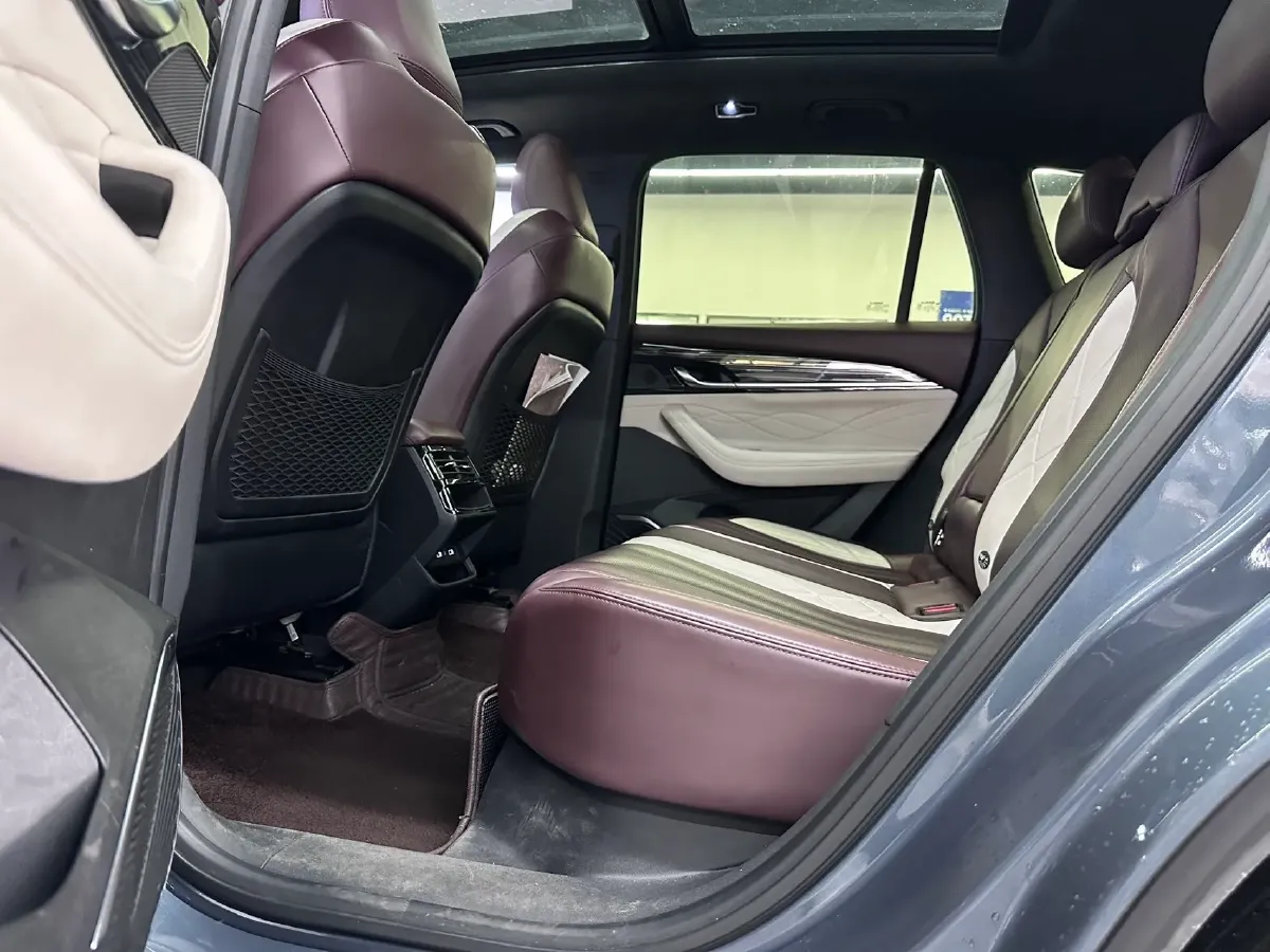 2021 Geely Monjaro 2.0T 218HP L4 7DCT,autocango,china used car exporter,china ev exporter,chinese used car exporter,chinese used ev exporter