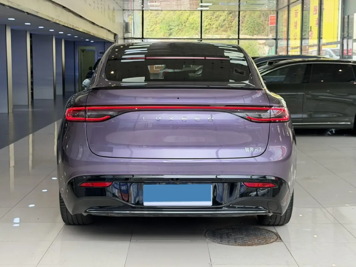 2025 Luxeed R7 REEV 156HP REEV,autocango,china used car exporter,china ev exporter,chinese used car exporter,chinese used ev exporter