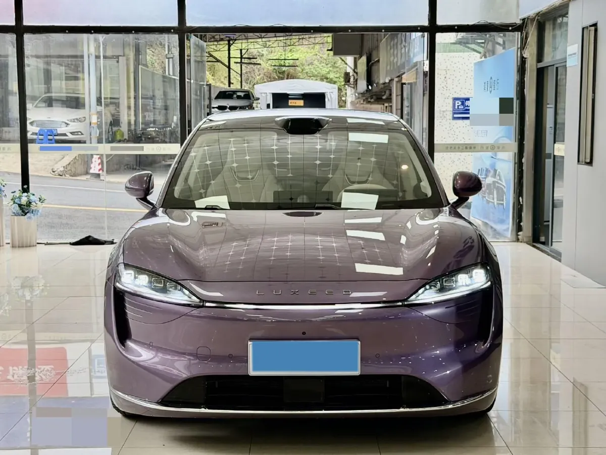 2025 Luxeed R7 REEV 156HP REEV,autocango,china used car exporter,china ev exporter,chinese used car exporter,chinese used ev exporter