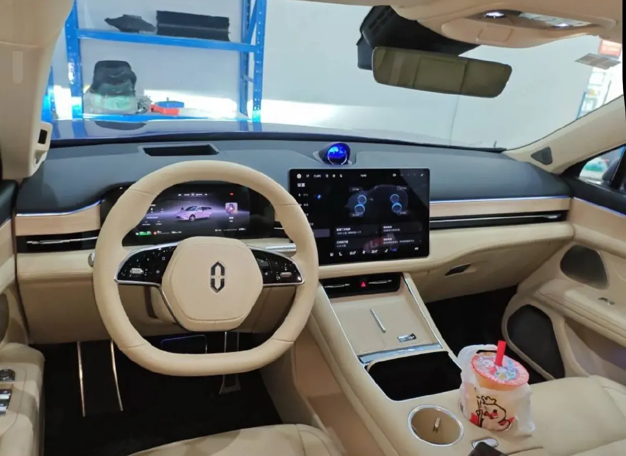 2025 AITO AITO M5 1.5T 152HP L4 REEV 42KWH,autocango,china used car exporter,china ev exporter,chinese used car exporter,chinese used ev exporter