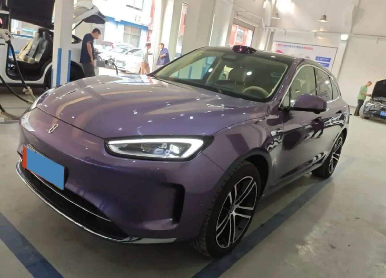 2025 AITO AITO M5 1.5T 152HP L4 REEV 42KWH,autocango,china used car exporter,china ev exporter,chinese used car exporter,chinese used ev exporter