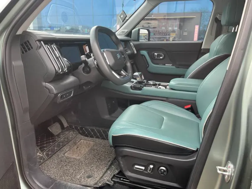 2025 Jetour Traveller 2.0T 254HP L4 7DCT,autocango,china used car exporter,china ev exporter,chinese used car exporter,chinese used ev exporter