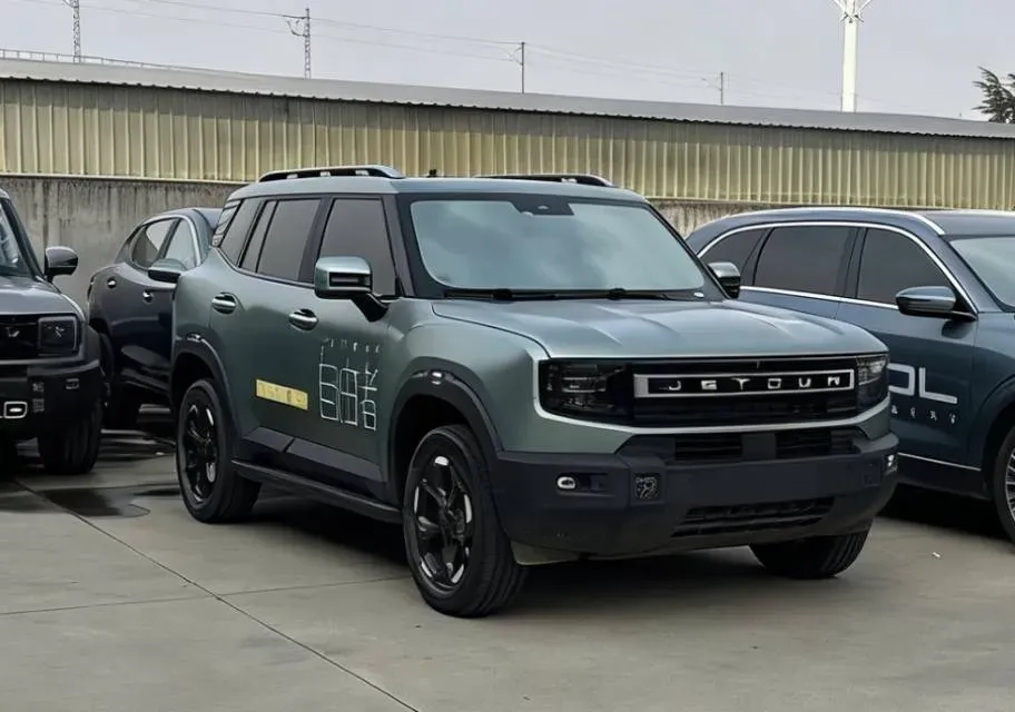 2025 Jetour Traveller 2.0T 254HP L4 7DCT,autocango,china used car exporter,china ev exporter,chinese used car exporter,chinese used ev exporter