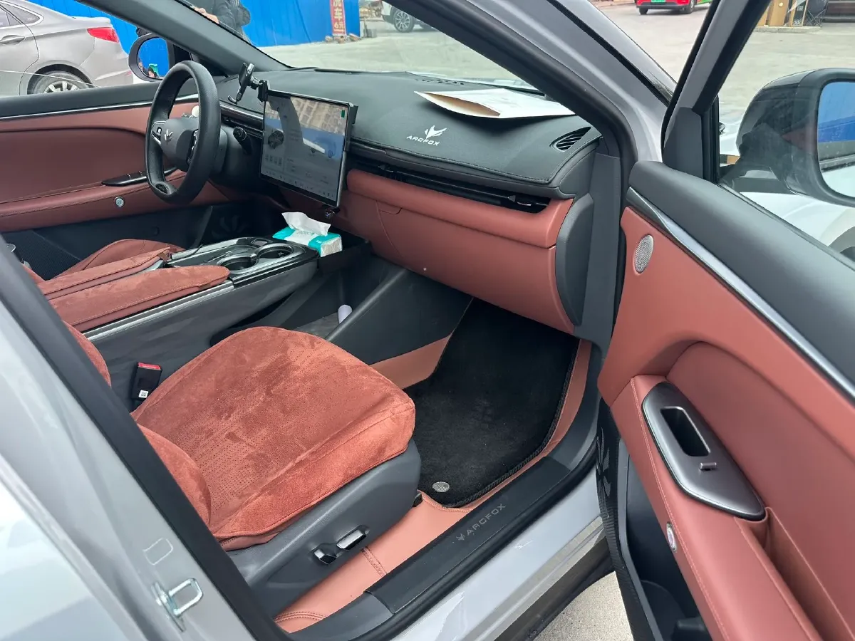 2026 ARCFOX αT5 BEV,autocango,china used car exporter,china ev exporter,chinese used car exporter,chinese used ev exporter