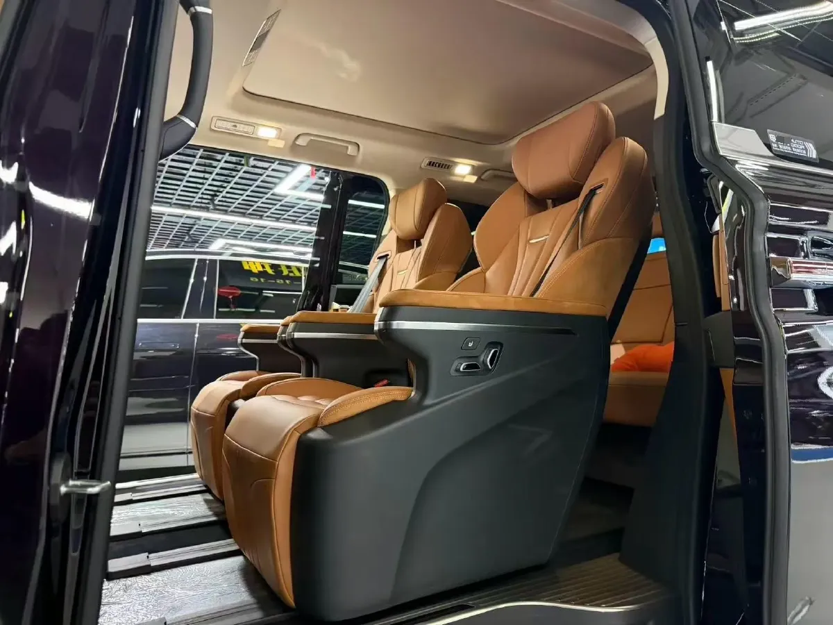 2024 HongQi HQ9 2.0T 163HP L4 1DHT PHEV 20.14KWH,autocango,china used car exporter,china ev exporter,chinese used car exporter,chinese used ev exporter