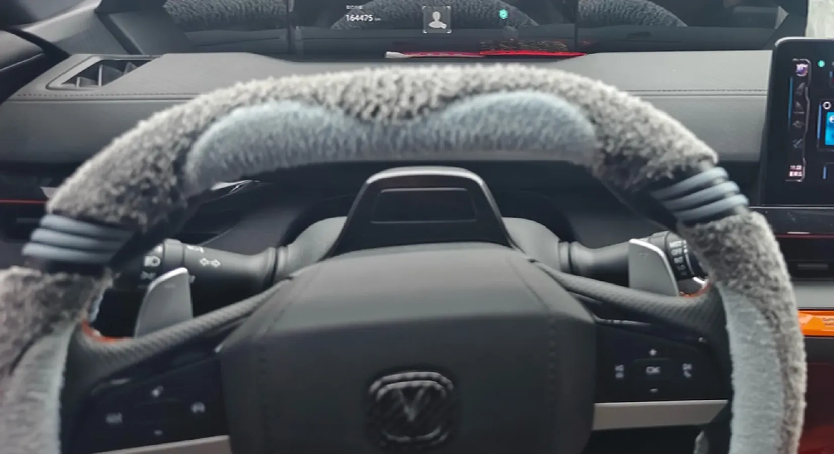 2022 ChangAn UNI-V 1.5T 188HP L4 7DCT,autocango,china used car exporter,china ev exporter,chinese used car exporter,chinese used ev exporter