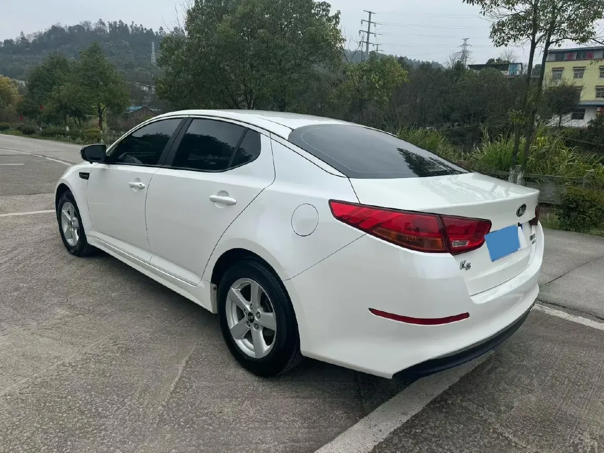 2015 Kia K5 2.0L 162HP L4 6AT,autocango,china used car exporter,china ev exporter,chinese used car exporter,chinese used ev exporter